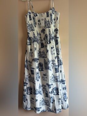 Abercrombie & Fitch White Maxi Skirt with Navy Scenic Toile Print